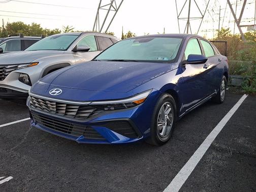 Blue 2025 Hyundai ELANTRA SE