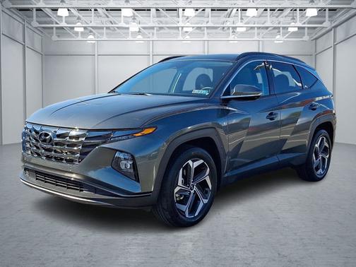 Gray 2023 Hyundai TUCSON Limited