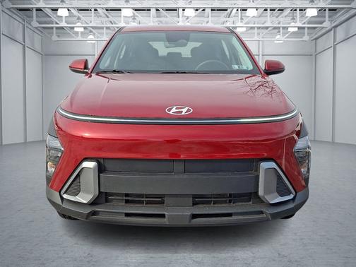 2025 Hyundai KONA SE