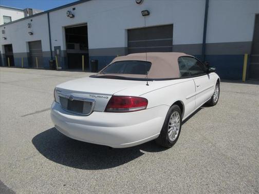 2004 Chrysler Sebring Base