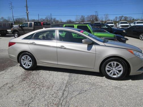 2011 Hyundai SONATA GLS
