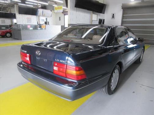 1995 Lexus LS 400 Base