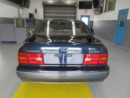 1995 Lexus LS 400 Base