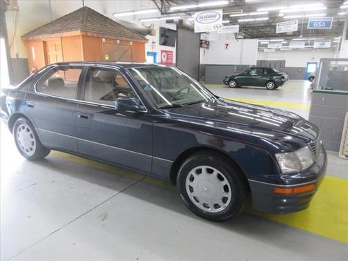 1995 Lexus LS 400 Base