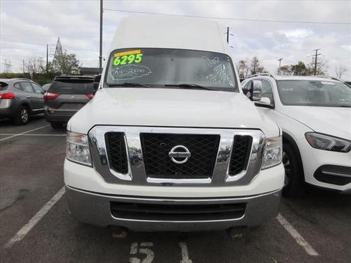 2017 Nissan NV Cargo NV3500 HD S V8