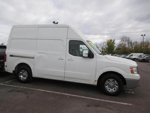 2017 Nissan NV Cargo NV3500 HD S V8