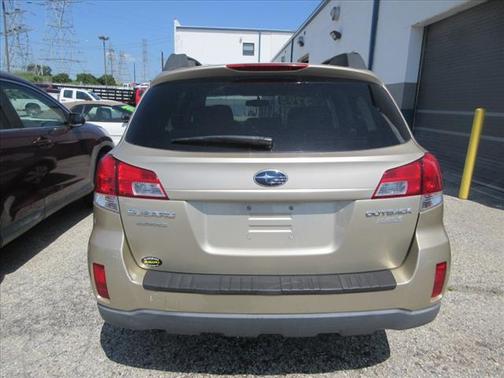 2010 Subaru Outback 2.5 i Premium