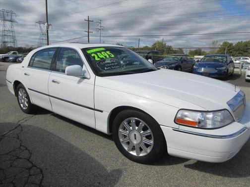 2009 Lincoln Town Car Signature