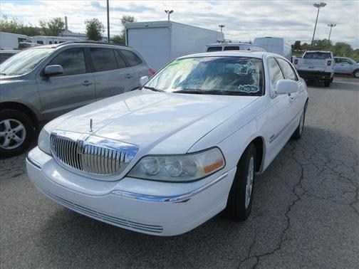 2009 Lincoln Town Car Signature