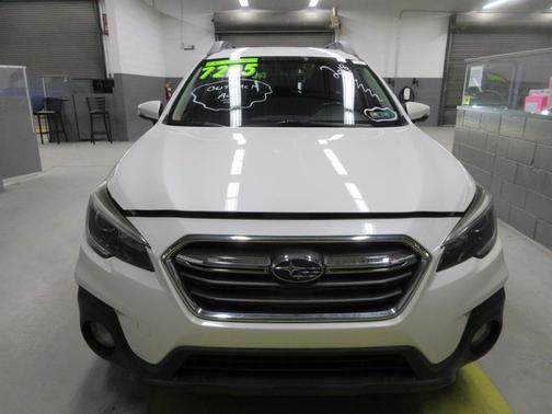 2018 Subaru Outback 2.5i Premium
