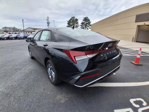 2025 Hyundai ELANTRA HEV Blue