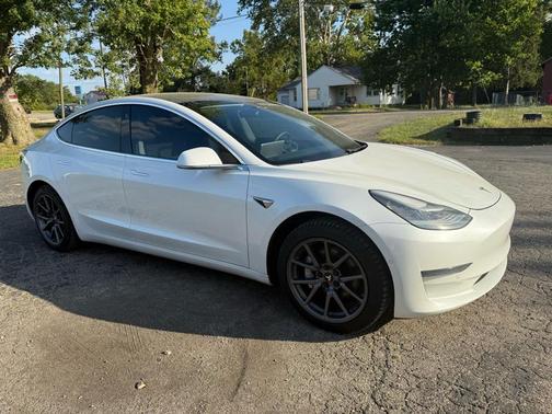 2020 Tesla Model 3 Standard Range Plus