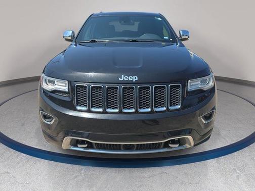 Brilliant Black Crystal Pearlcoat 2015 Jeep Grand Cherokee Overland