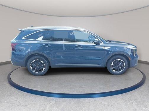 Midnight Black 2026 Kia Sorento S