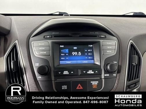 Garnet Red 2015 Hyundai TUCSON SE