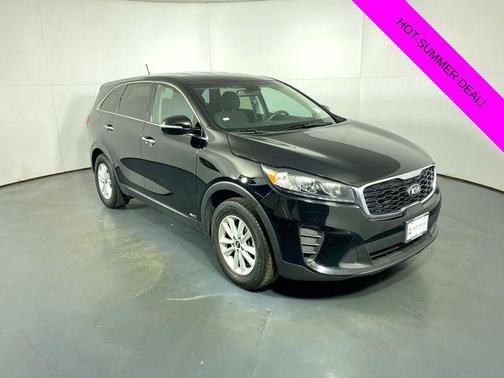 2020 Kia Sorento LX