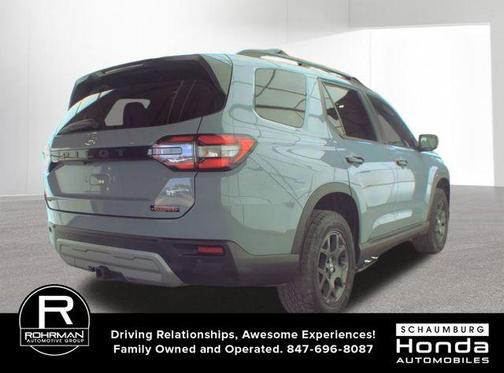 Sonic Gray Pearl 2025 Honda Pilot TrailSport