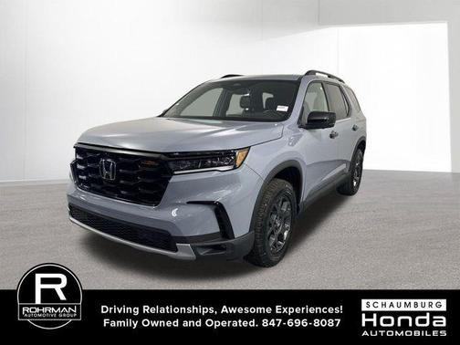 Sonic Gray Pearl 2025 Honda Pilot TrailSport