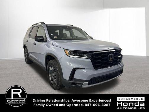 Sonic Gray Pearl 2025 Honda Pilot TrailSport