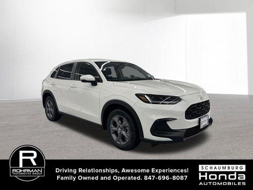 Platinum White Pearl 2026 Honda HR-V LX