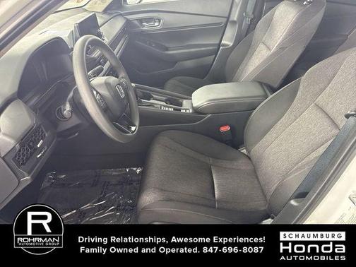 Platinum White Pearl 2025 Honda Accord SE