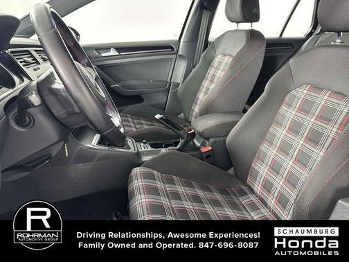 Deep Black Pearl Effect 2016 Volkswagen Golf GTI 2.0T S 4-Door