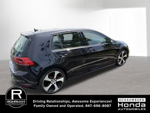 Deep Black Pearl Effect 2016 Volkswagen Golf GTI 2.0T S 4-Door
