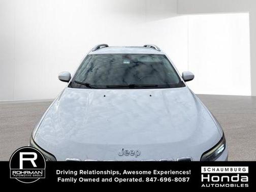 Bright White Clearcoat 2019 Jeep Cherokee Latitude