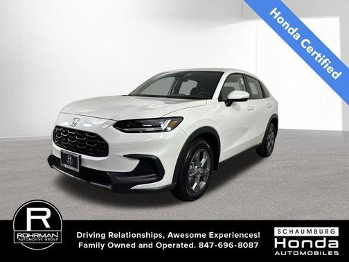 Platinum White Pearl 2026 Honda HR-V LX