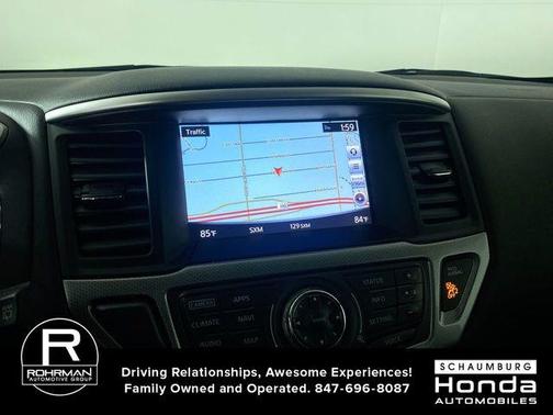 2017 Nissan Pathfinder SL