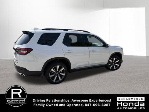 Platinum White Pearl 2025 Honda Pilot Touring
