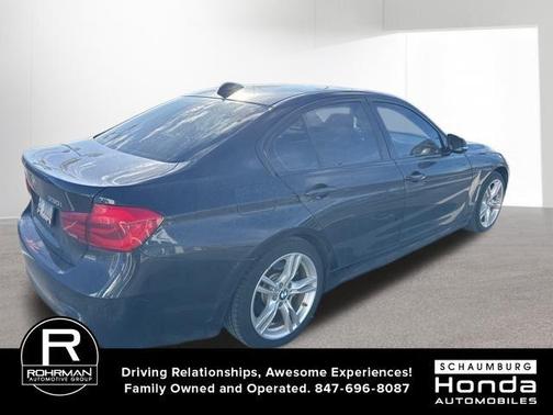 2017 BMW 330 i xDrive