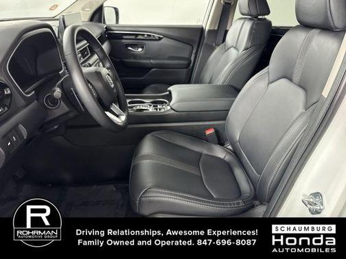 Platinum White Pearl 2025 Honda Pilot Touring