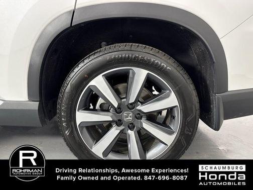 Platinum White Pearl 2025 Honda Pilot Touring