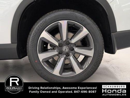 Platinum White Pearl 2025 Honda Pilot Touring