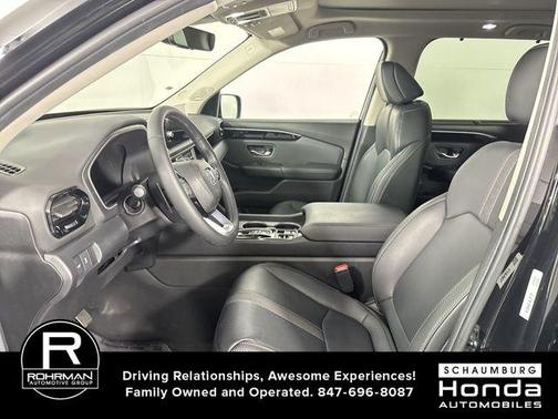 Crystal Black Pearl 2025 Honda Pilot Touring