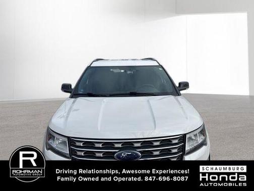 White Platinum 2017 Ford Explorer XLT