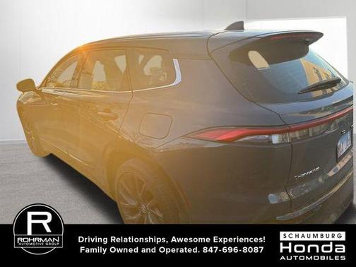 2025 Toyota Crown Signia LIMITED