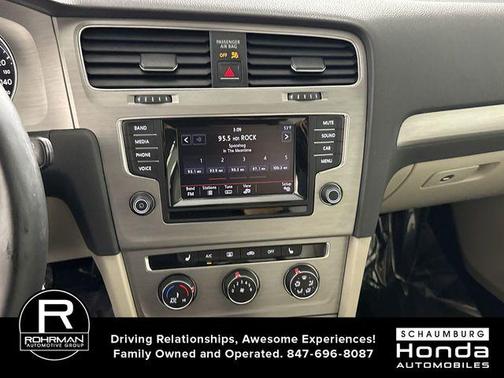 2015 Volkswagen Golf Auto TSI SE