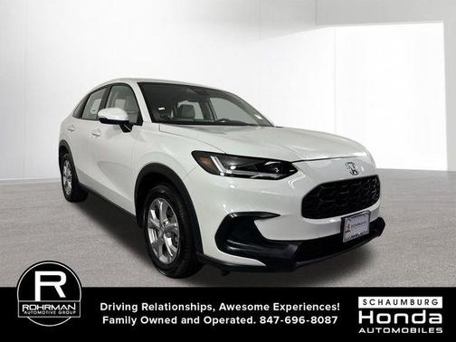 Platinum White Pearl 2023 Honda HR-V LX