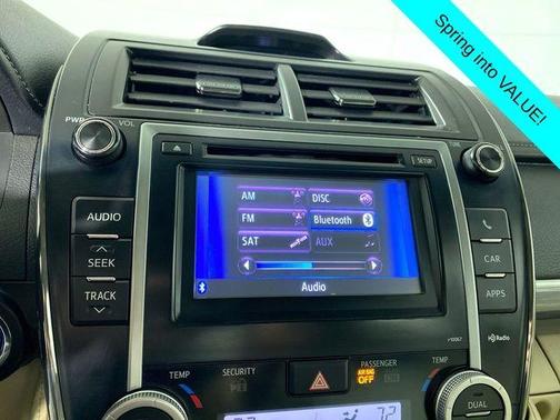 2012 Toyota Camry Hybrid XLE