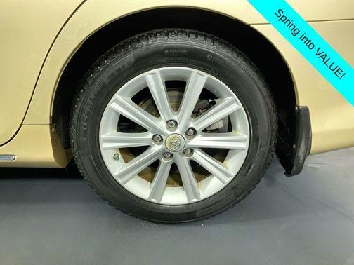 2012 Toyota Camry Hybrid XLE