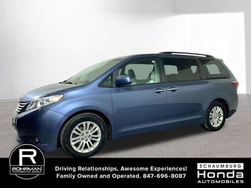 2015 Toyota Sienna XLE