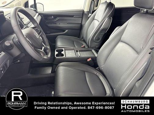 Platinum White Pearl 2026 Honda Odyssey Touring