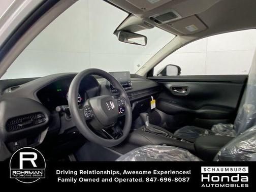 Platinum White Pearl 2024 Honda HR-V LX