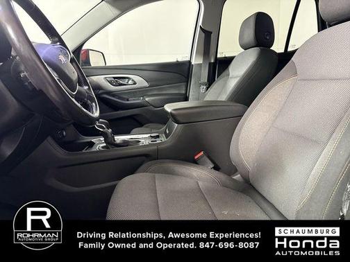 2021 Chevrolet Traverse LT Cloth