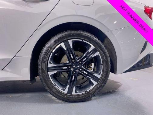 2022 Kia K5 GT-Line