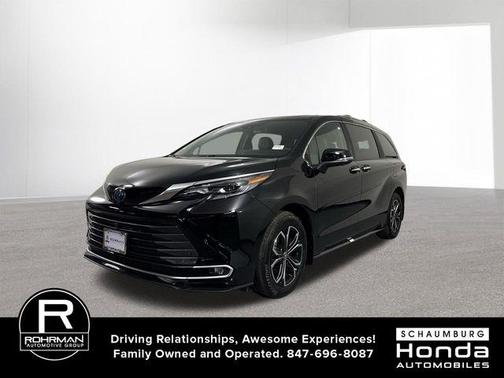 2025 Toyota Sienna Platinum 7 Passenger