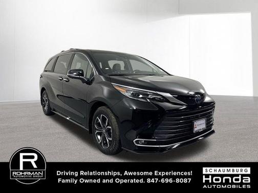 2025 Toyota Sienna Platinum 7 Passenger