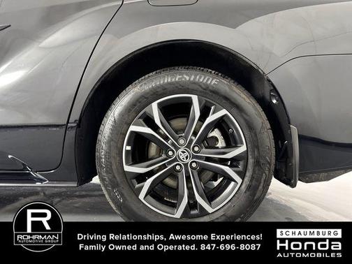 2025 Toyota Sienna Platinum 7 Passenger